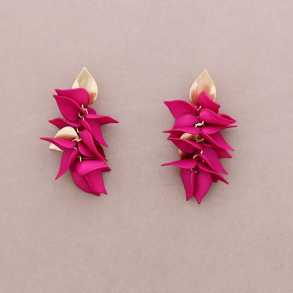 Petites boucles d'oreilles pendantes avec pétales