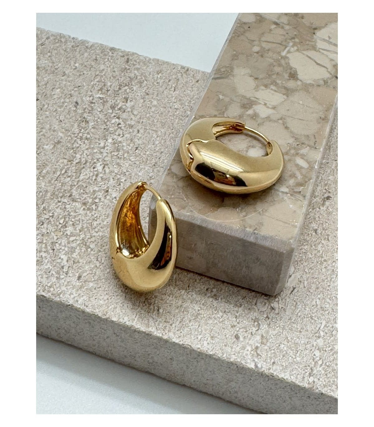Asymmetrische Oorring LADY-E-G Babazou