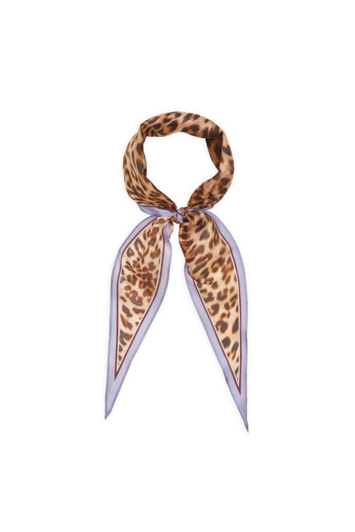 Wild & winters: dierenprint is het accessoire-statement van 2026/2027