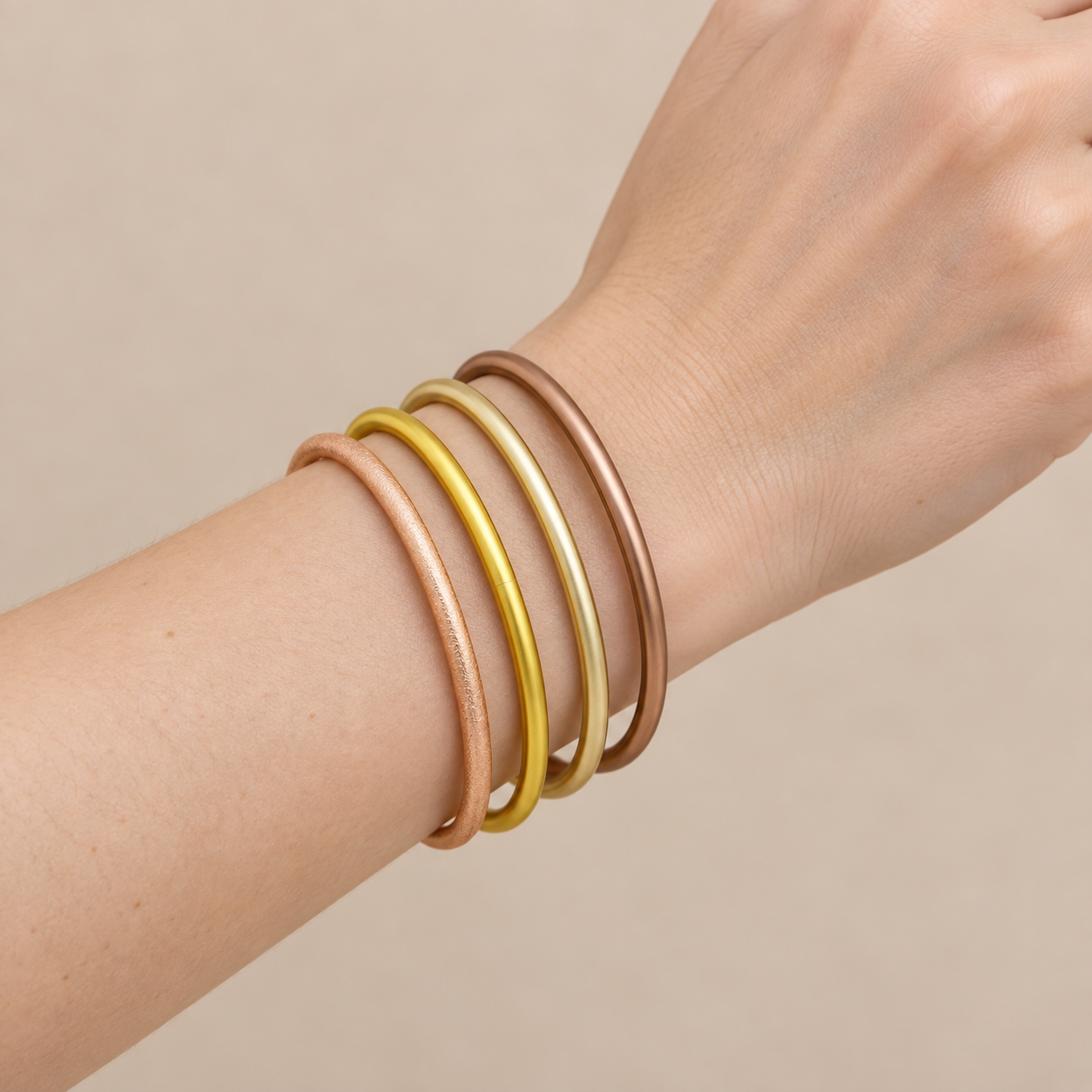 Set van 4 armbanden