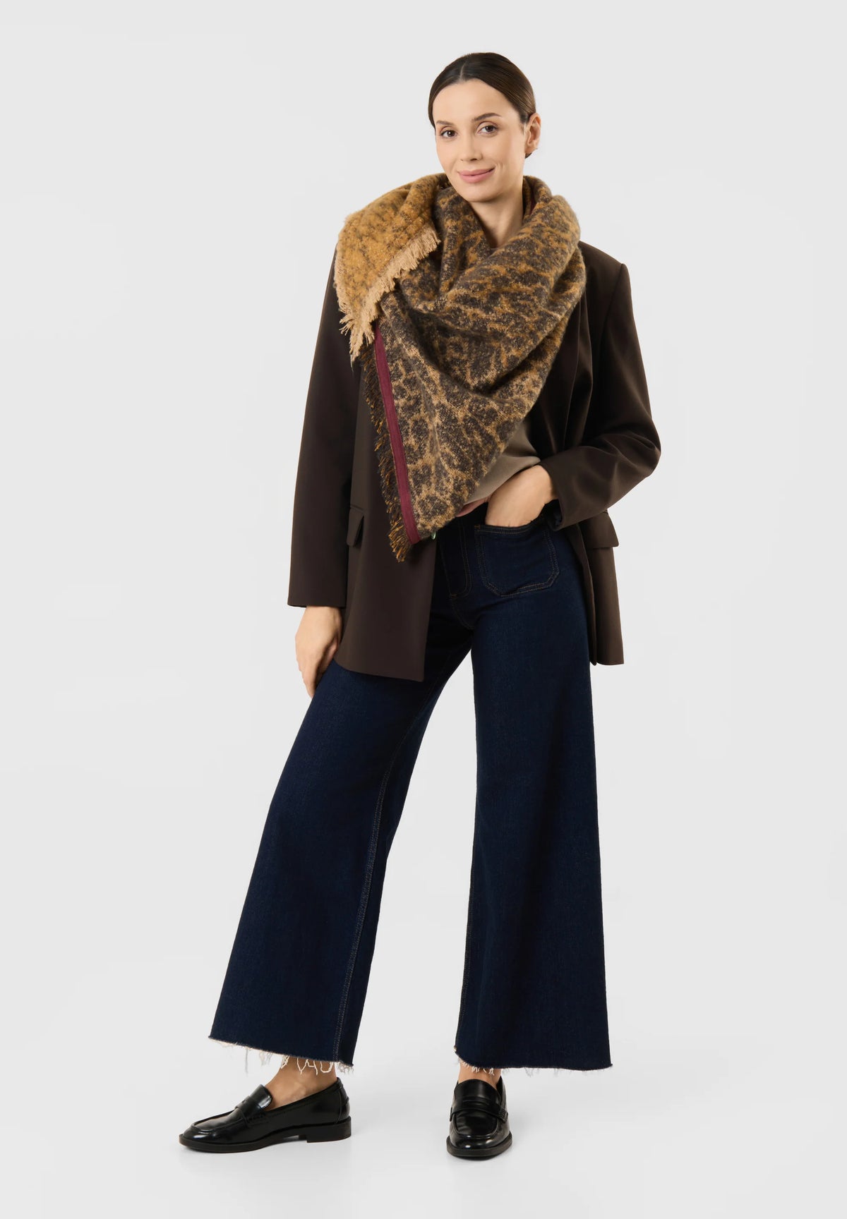 Jacquard-driehoekssjaal met luipaardprint