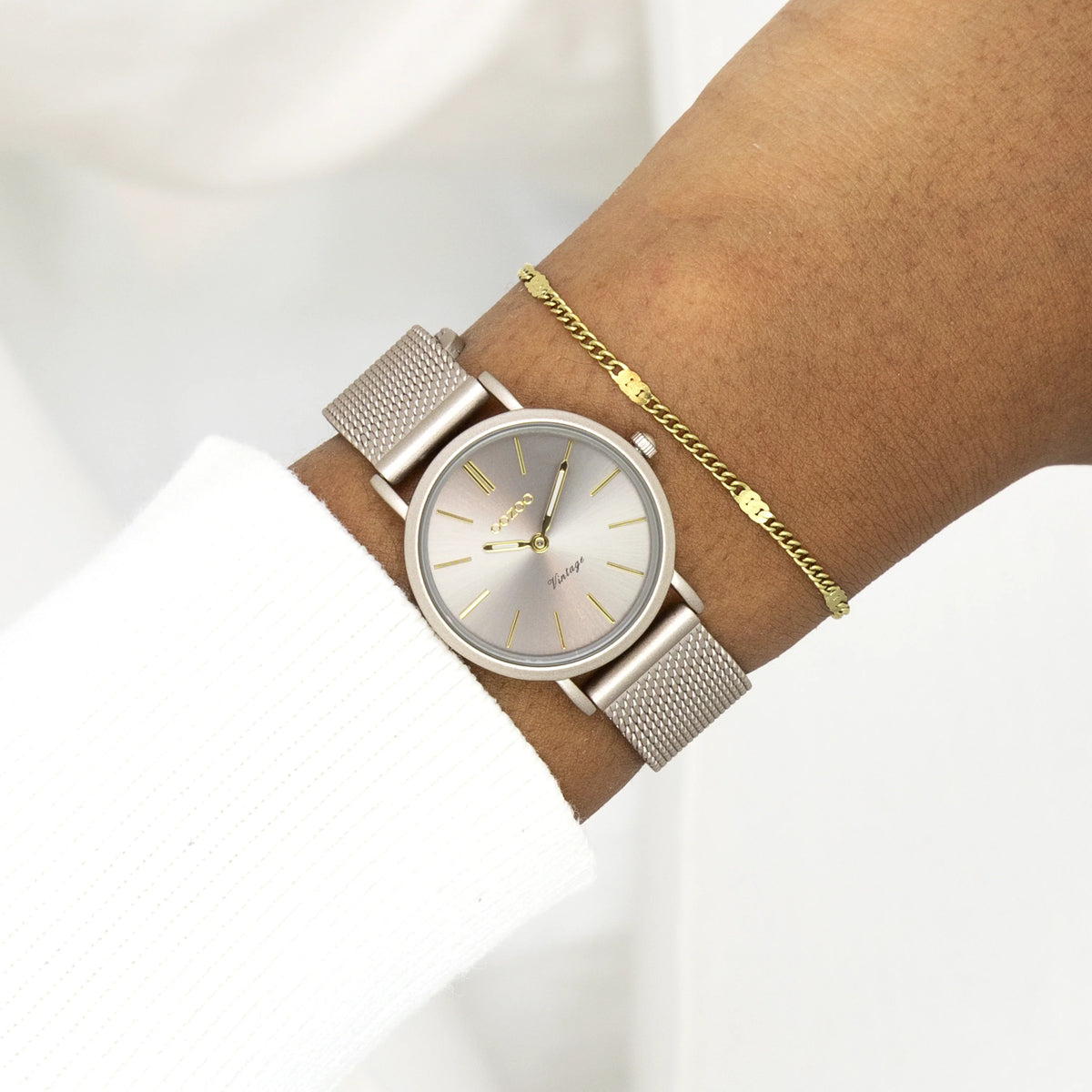 OOZOO horloge in Taupe met metalen mesh armband