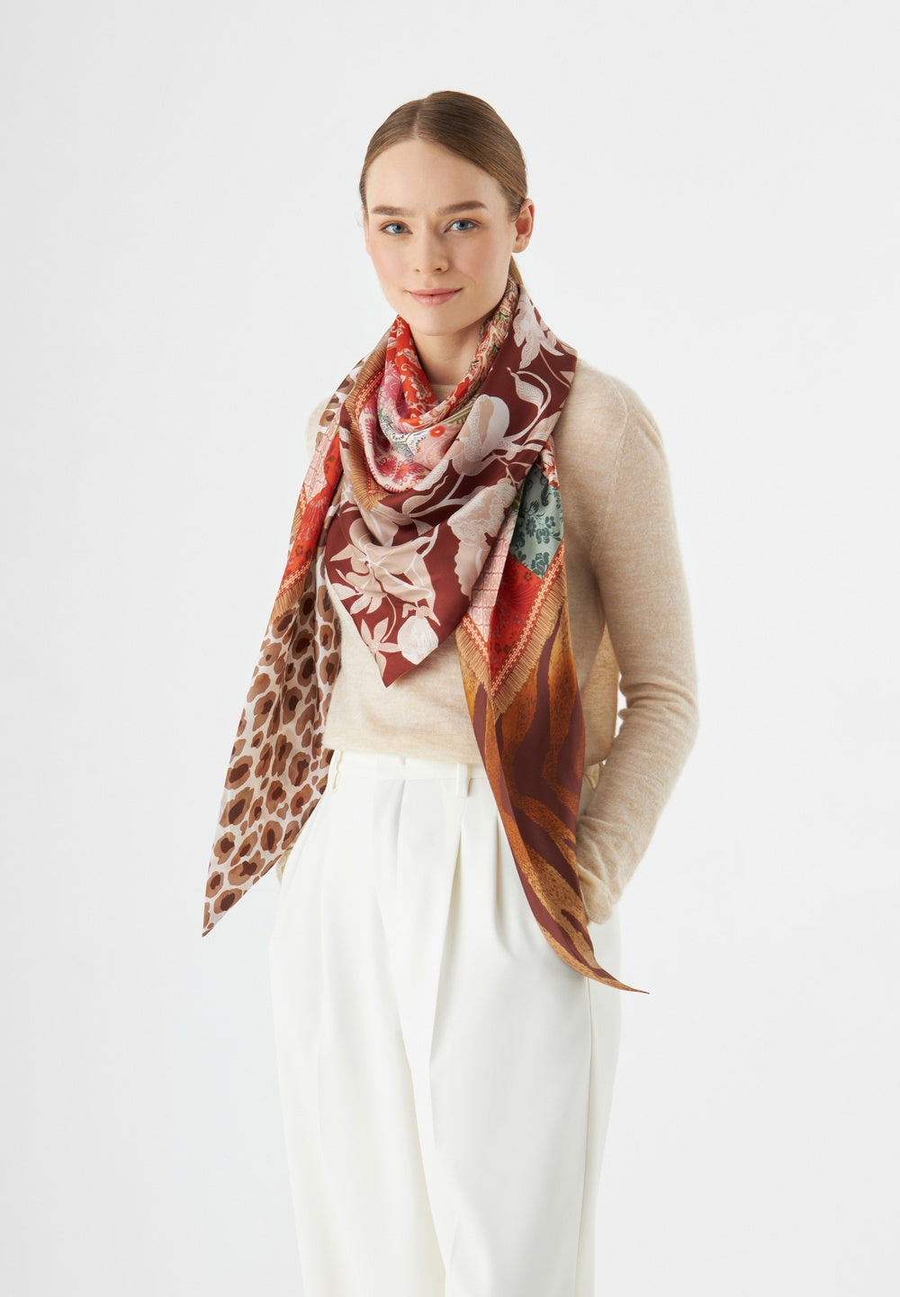 Sjaal Printed Triangle Patched Brown
