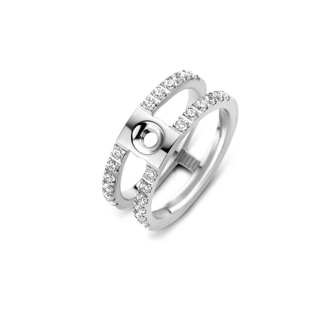 Twisted trista cz ring